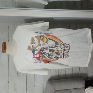 🟢Looney Tunes Unisex Athletic Fit Top Large